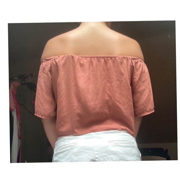 Off The Shoulder Crop Top - Picture 4 of 6